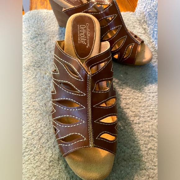 Women’s Sz 6.5 Croft and Barrow Wedge Sandals by in Rich Brown EUC - Picture 1 of 5